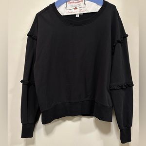 Evereve Black sweatshirt with ruffle sleeve accents